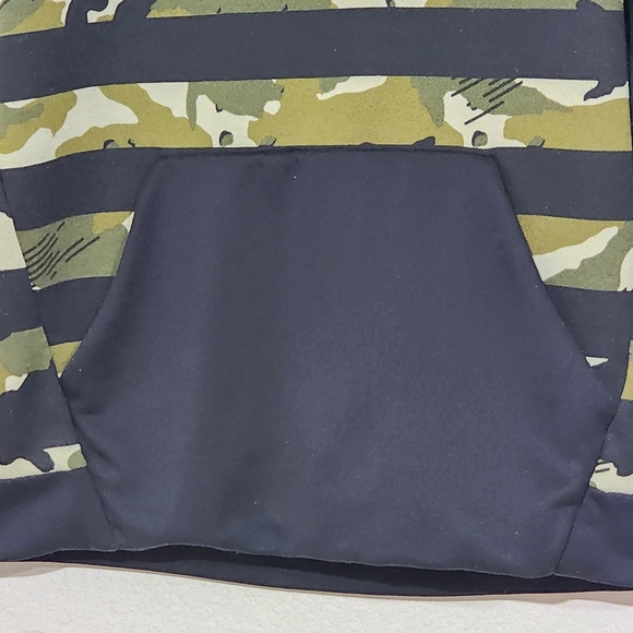 Nike Dri-Fit Black & Camo Hoodie Men's Striped Pullover Kangaroo Pocket - Picture 3 of 8